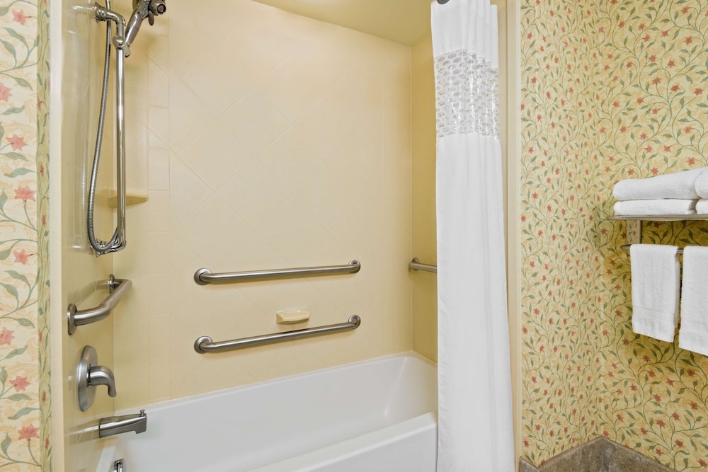 Hampton Inn & Suites Columbus Polaris - photo 15