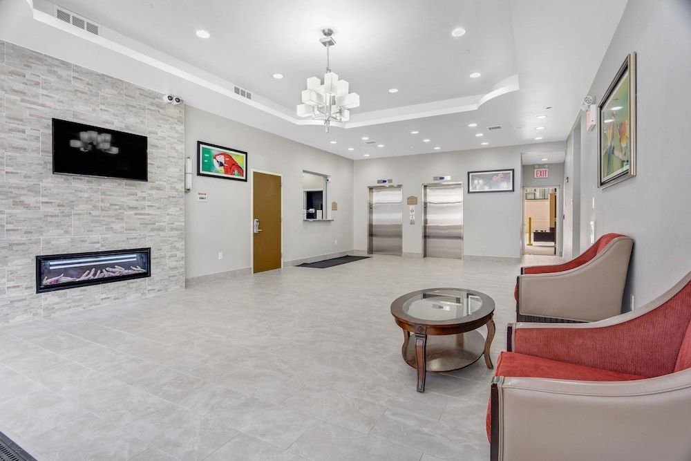 Brooklyn Broadway Hotel - photo 20