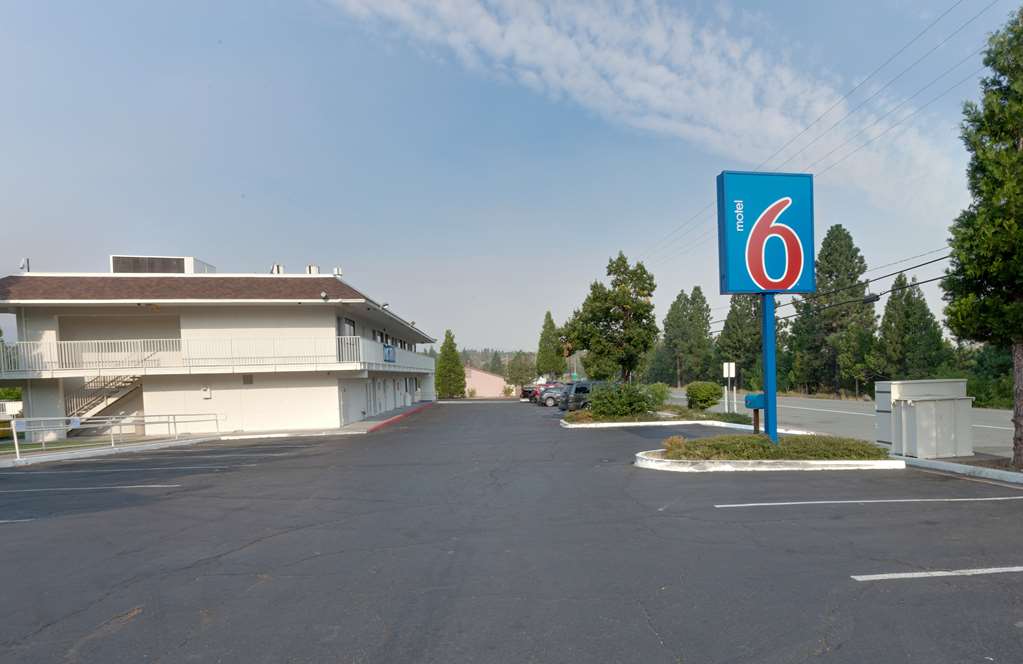 Motel 6 Weed Mount Shasta - photo 2