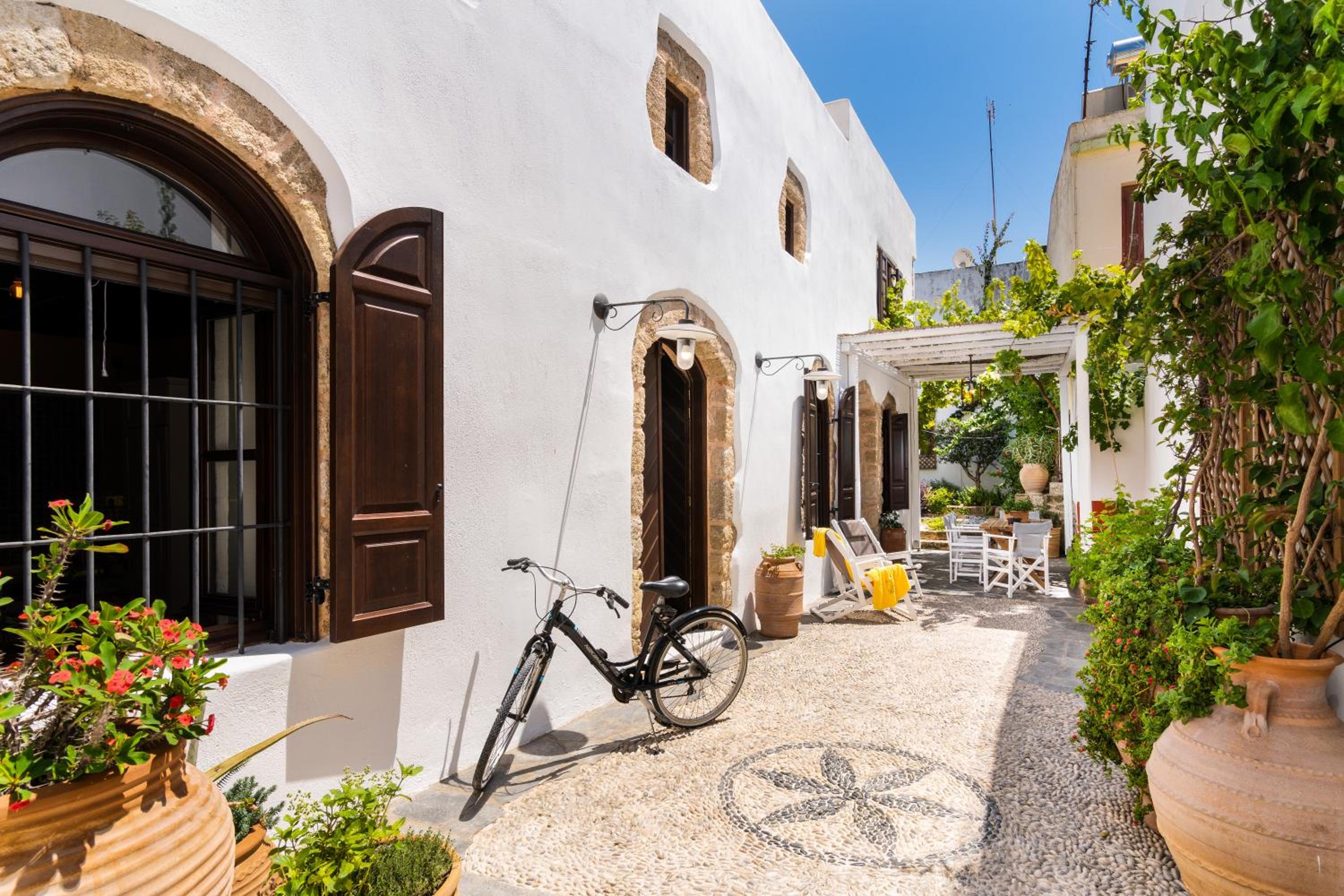 Villa dei Ciottoli — 4-Star Luxury Hotel in Rodos, Greece