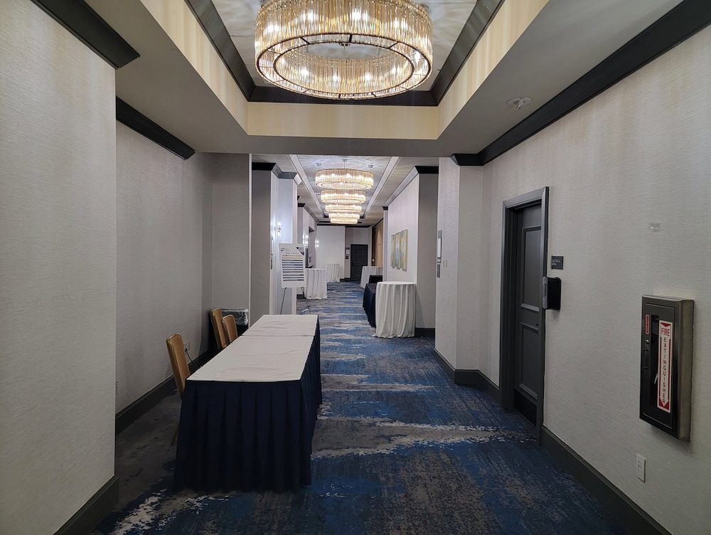 Crowne Plaza Dallas Downtown by IHG - photo 34