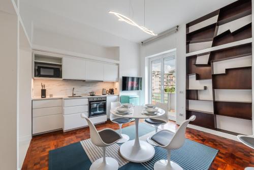 Rome Centre Spacious Apartment Jacuzzi AC WiFi — 4-Star Luxury Hotel in Rome, Italy