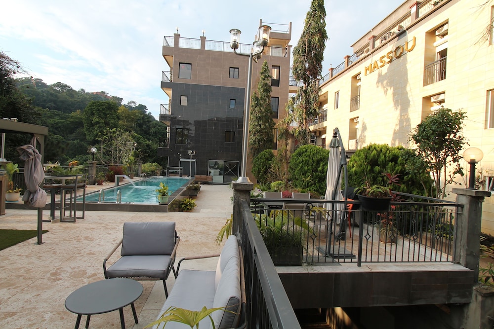 Residence Massou Bastos Golf — 4-Star Luxury Hotel in Yaounde, Cameroon