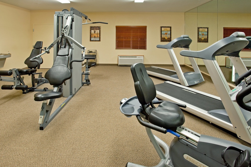Candlewood Suites Elgin by IHG - photo 10