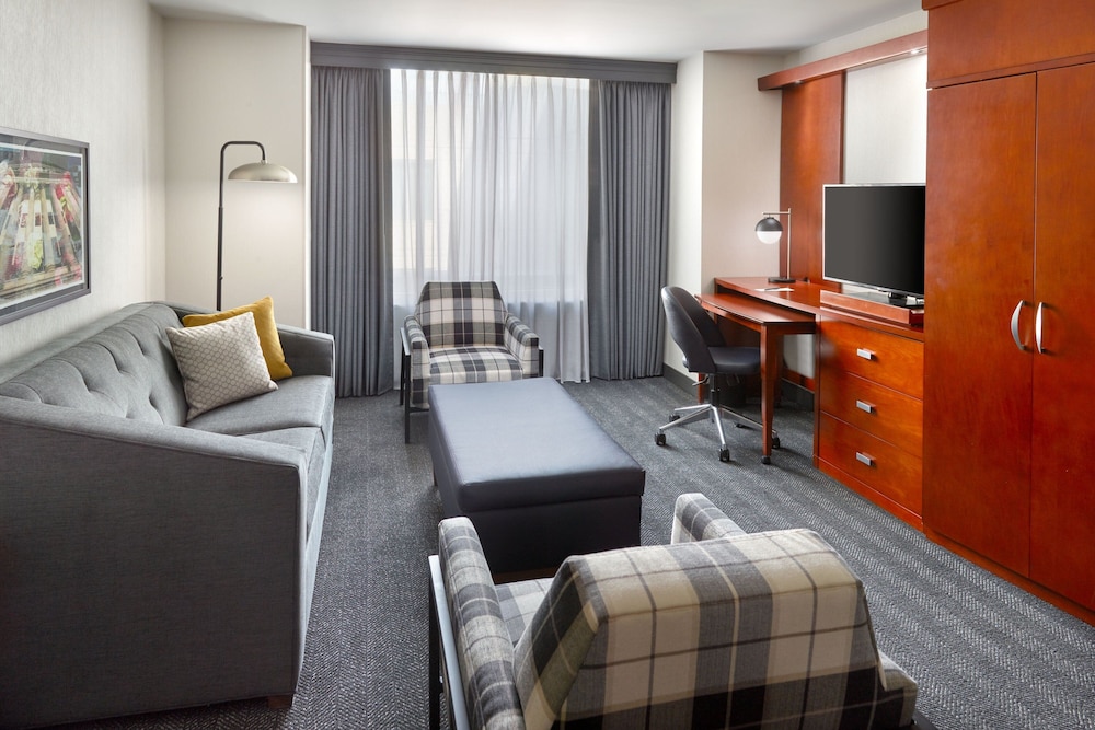 Courtyard by Marriott Washington DC Foggy Bottom - photo 17