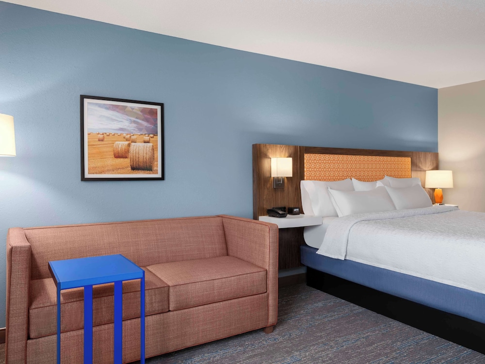 Hampton Inn Ottawa - photo 17