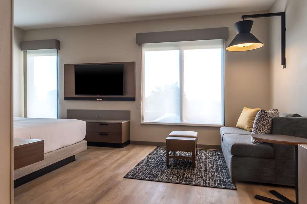Hyatt Place Gainesville Downtown - photo 67