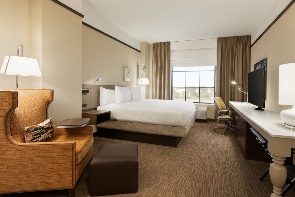 Hilton Garden Inn Charlotte SouthPark - photo 10