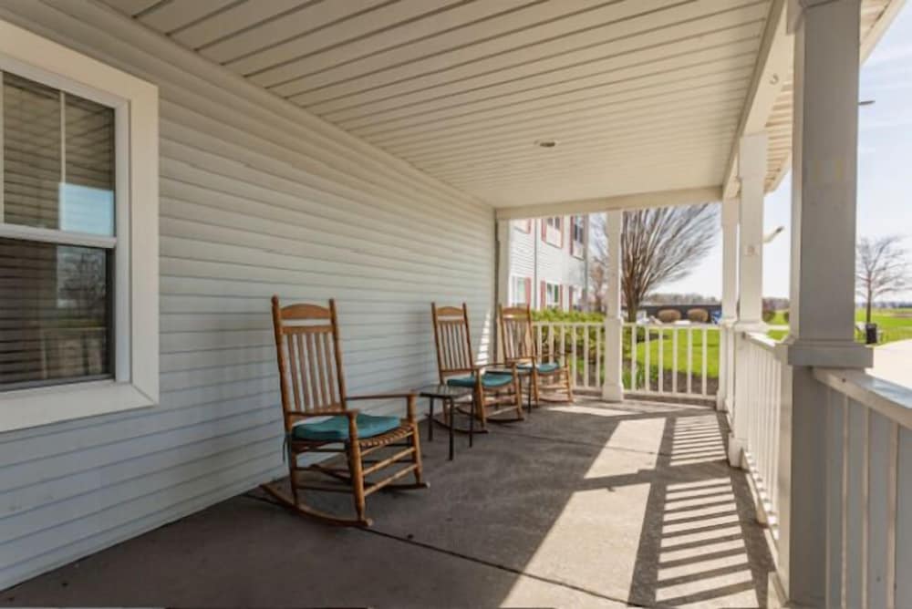 Lancaster Inn and Suites - photo 51