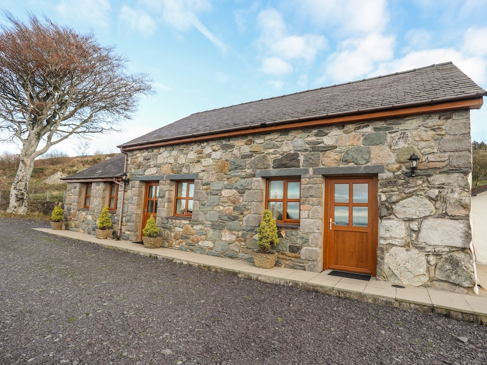 Beech Tree Cottage — 4-Star Luxury Hotel in Caernarfon, United Kingdom