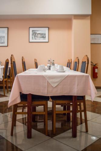 Hotel Carlstadt — hotel in Karlovac