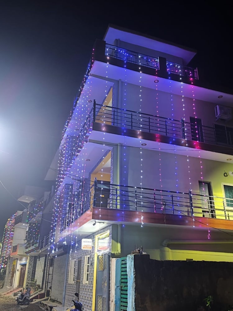 Anandam Home Stay — 5-Star Luxury Hotel in Rishikesh, India