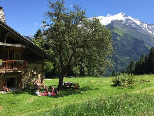 La Ferme Des Ours Sur Les Pistes Vue Mont Blanc — Saint Gervais Les Bains