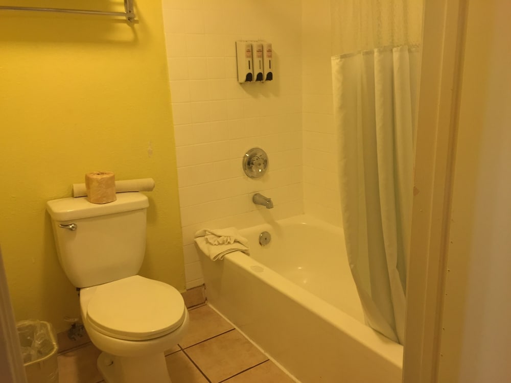 Chula Vista Inn - photo 36