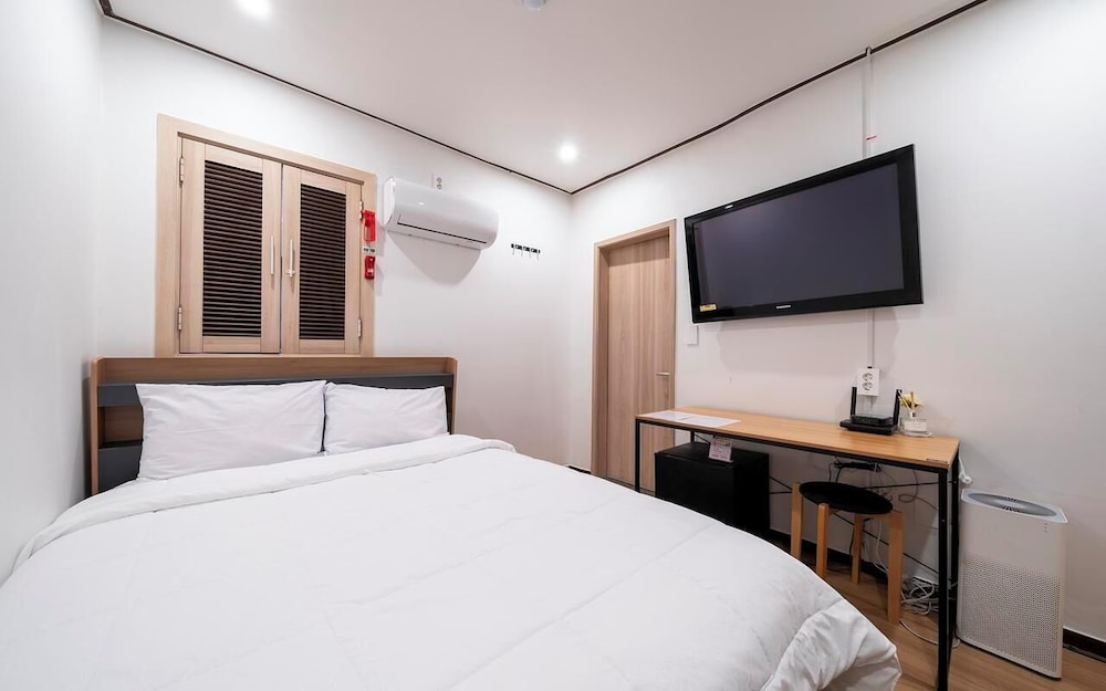 Hotel Jeong Ansan Seonbu in Ansan-Si, South Korea