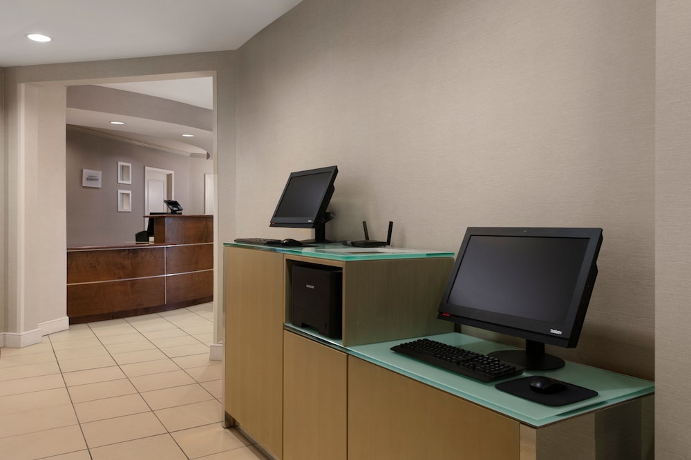 Residence Inn by Marriott Mt. Laurel at Bishop's Gate - photo 18