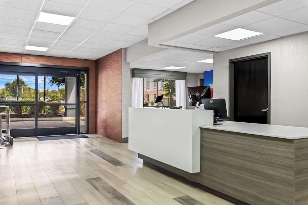 Clarion Pointe Franklin Nashville Area - featured photo