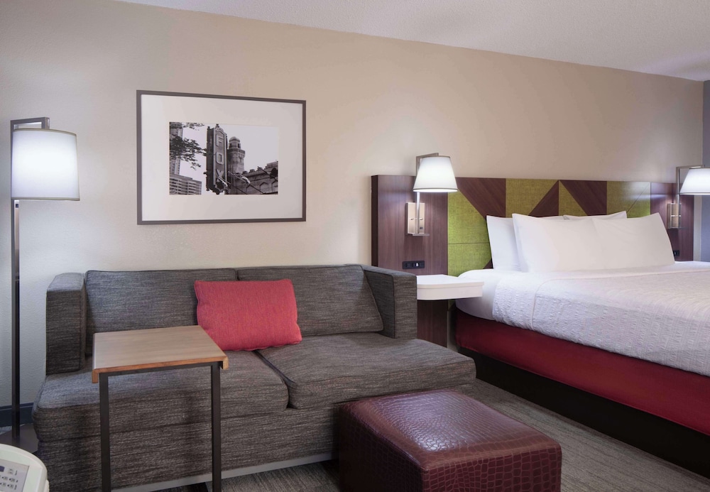 Hampton Inn Southlake - photo 12