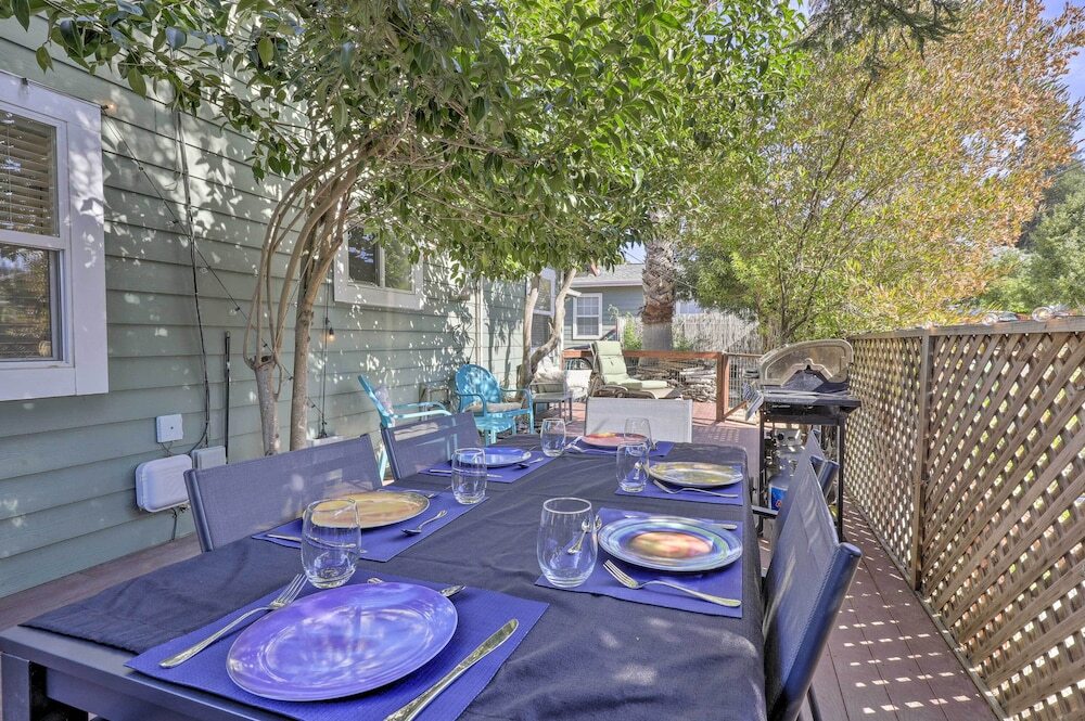 Peaceful Petaluma Getaway with Deck and Grill — hotel in Petaluma