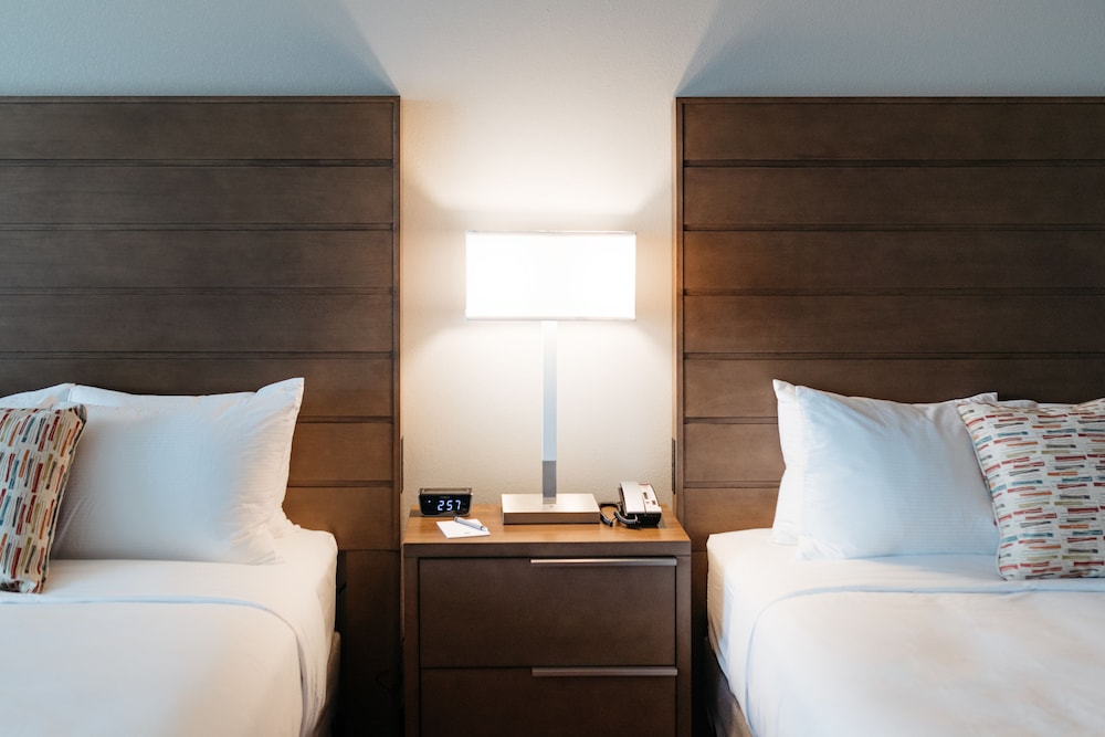 Revel Hotel Des Moines Urbandale Tapestry Collection by Hilton - photo 49