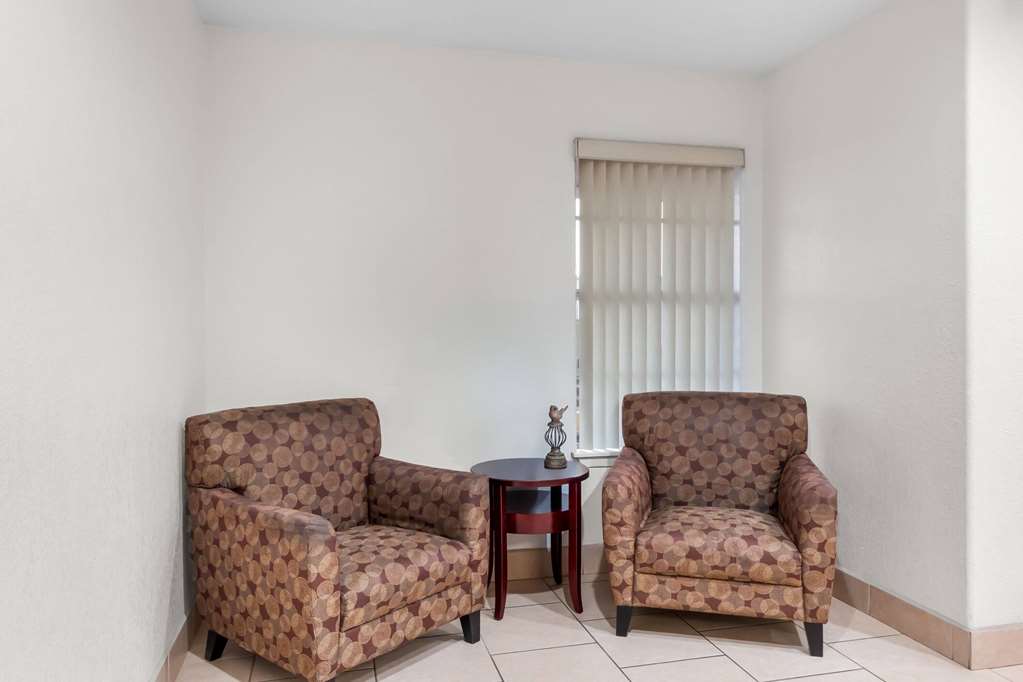 Super 8 by Wyndham Pleasanton - photo 10
