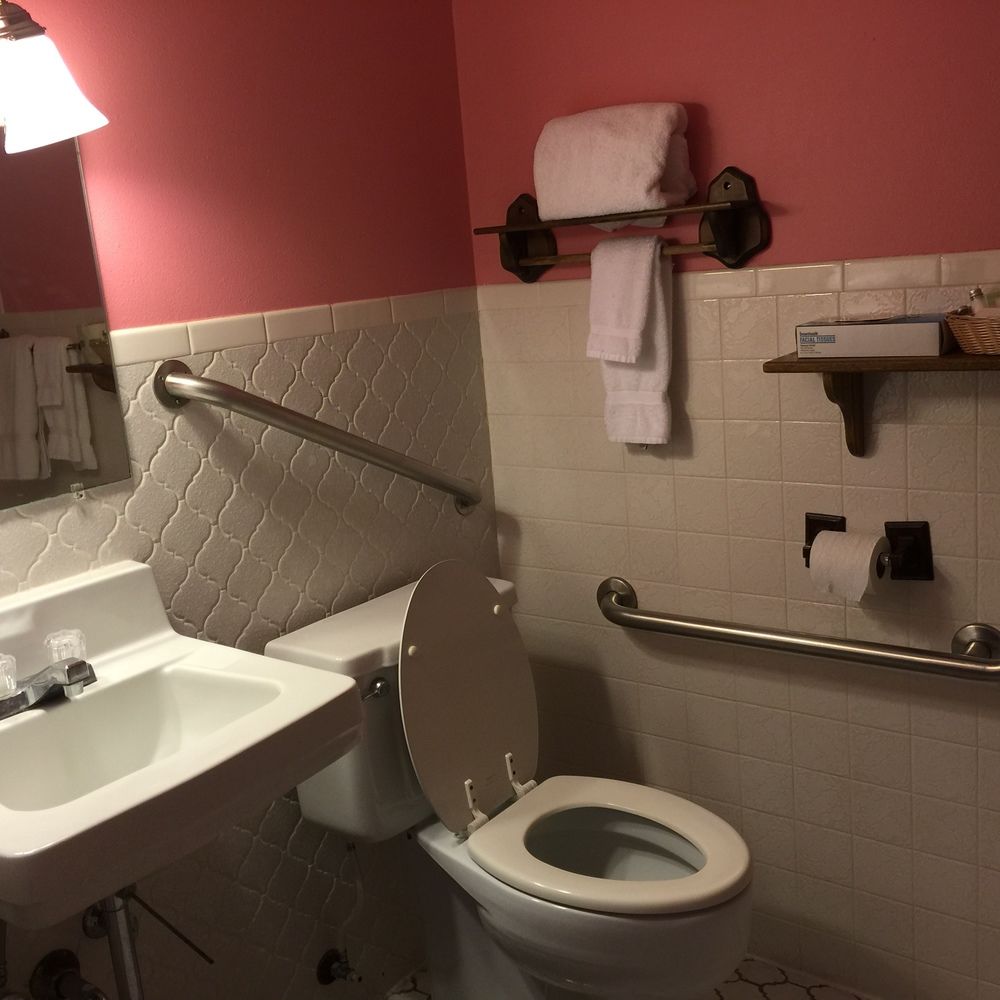 Historic Calumet Inn - photo 24