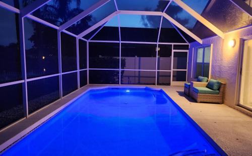 Turtle Bay Cottage Cozy home with private pool Water view — 4-Star Luxury Hotel in Bradenton, United States