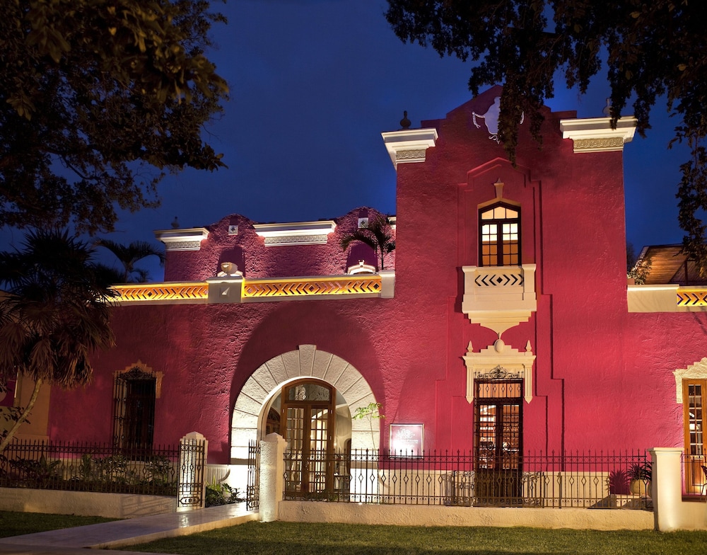 Rosas & Xocolate Mérida a Member of Design Hotels in Merida, Mexico