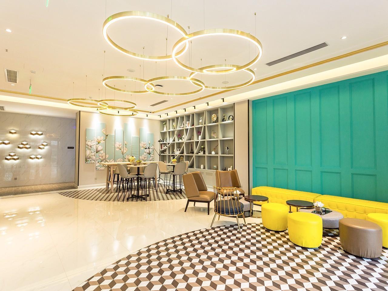 Magnotel Huanggang Luotian Tashan Lake in Huanggang, People's Republic of China