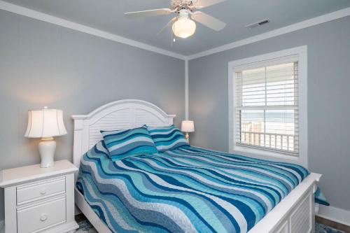 Sea Fever - photo 24