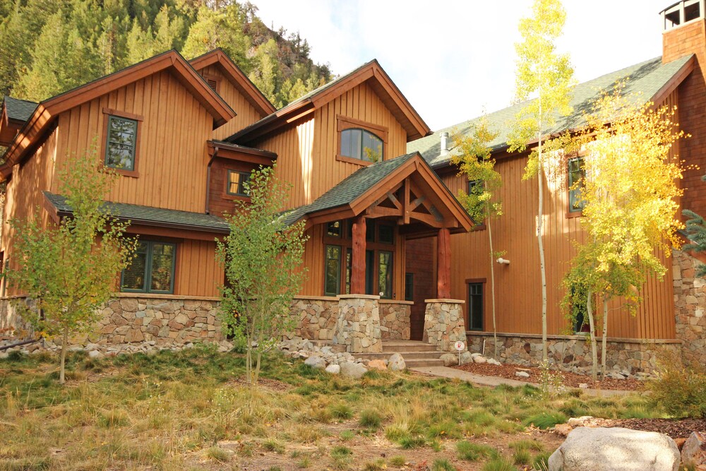 Keystone Gulch Estate 1688 - featured photo