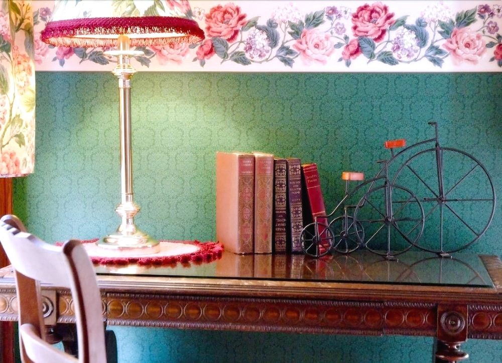 Arbor Hill Inn - photo 16