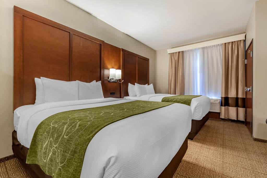 Comfort Suites Grand Island South - photo 12