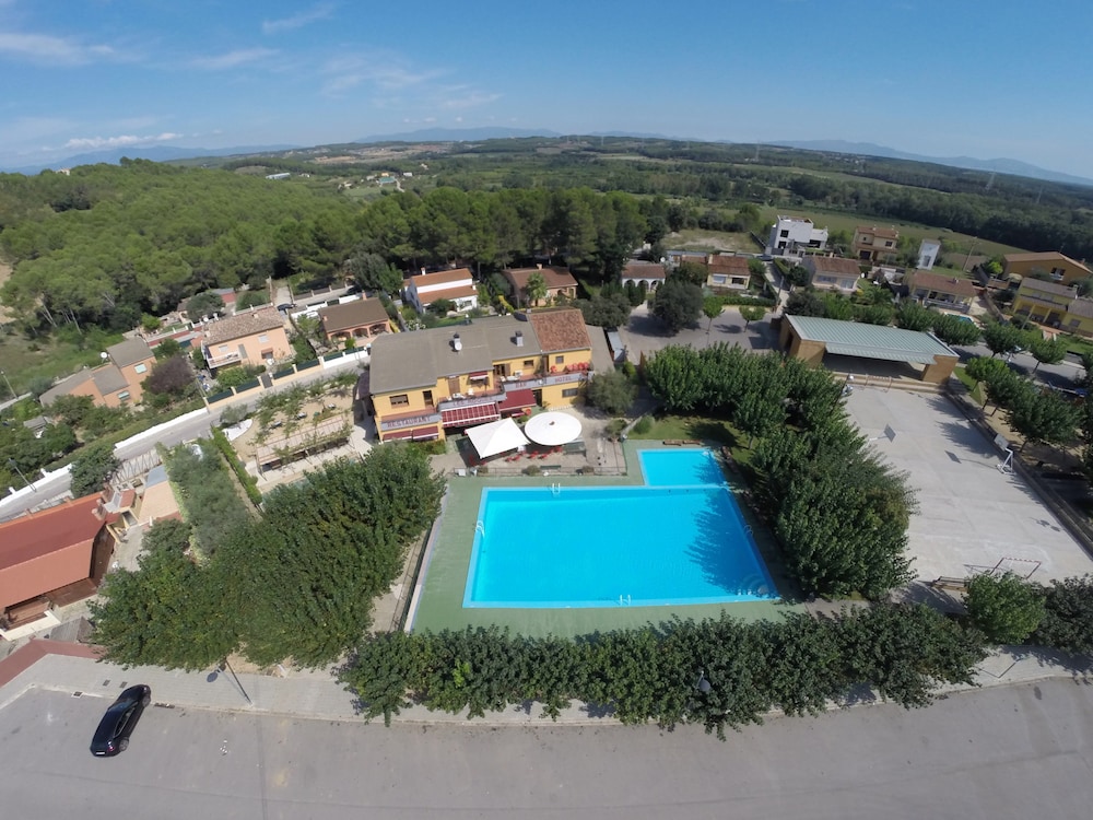 Hotel Les Roques — hotel in Bascara