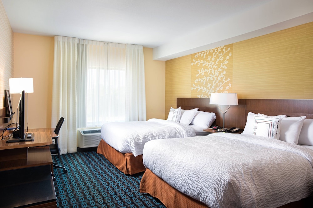 Fairfield Inn & Suites Rochester Mayo Clinic Area St. Marys - photo 7
