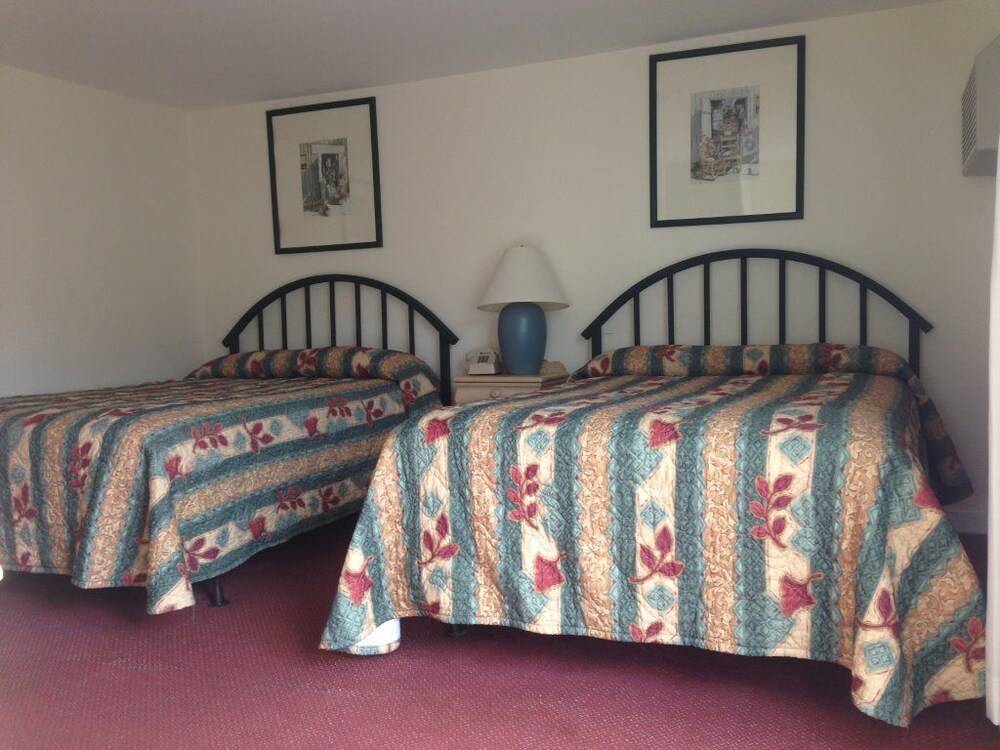 The Mountaineer Inn at Stowe - photo 13