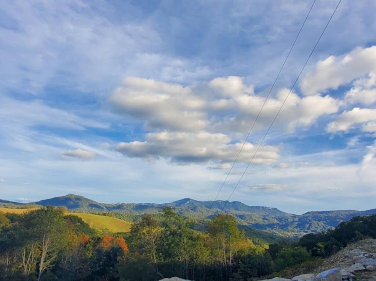 Overlook Lodge — 4-Star Luxury Hotel in Banner Elk, United States