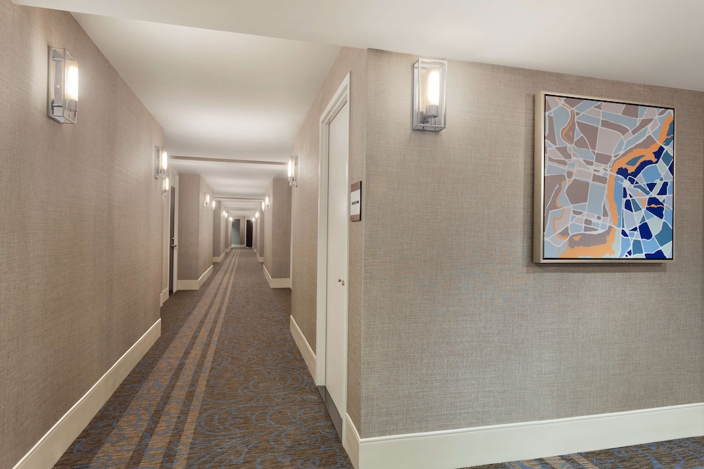 Hilton Philadelphia City Avenue - photo 2