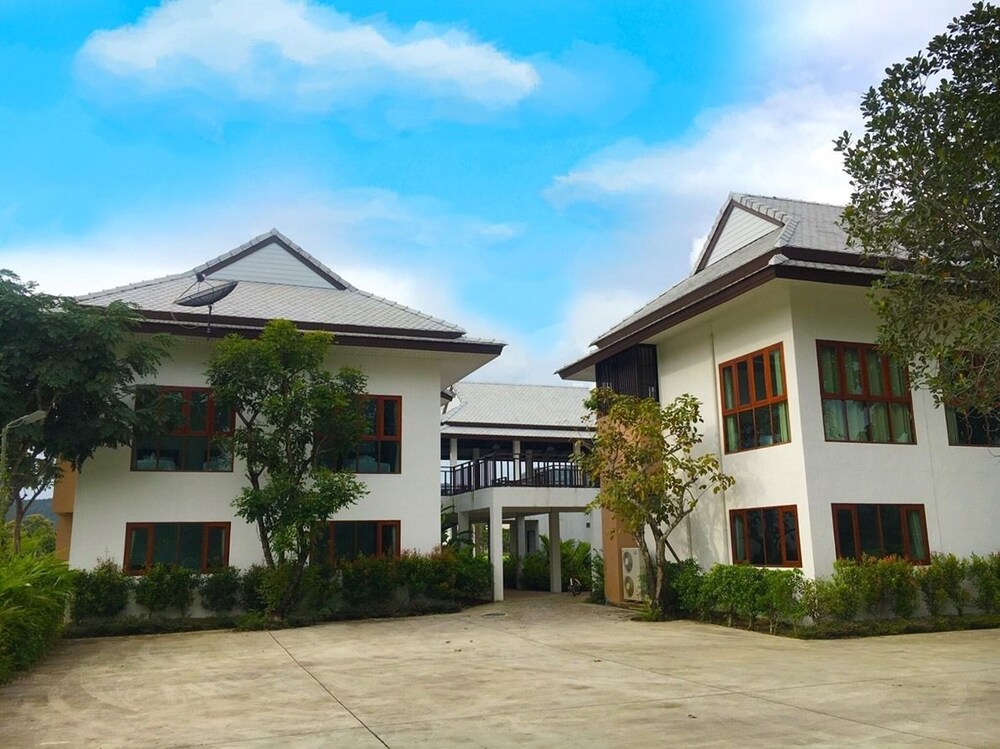 Inursing Resort Oonvalley Chiangmai in San Kamphaeng, Thailand