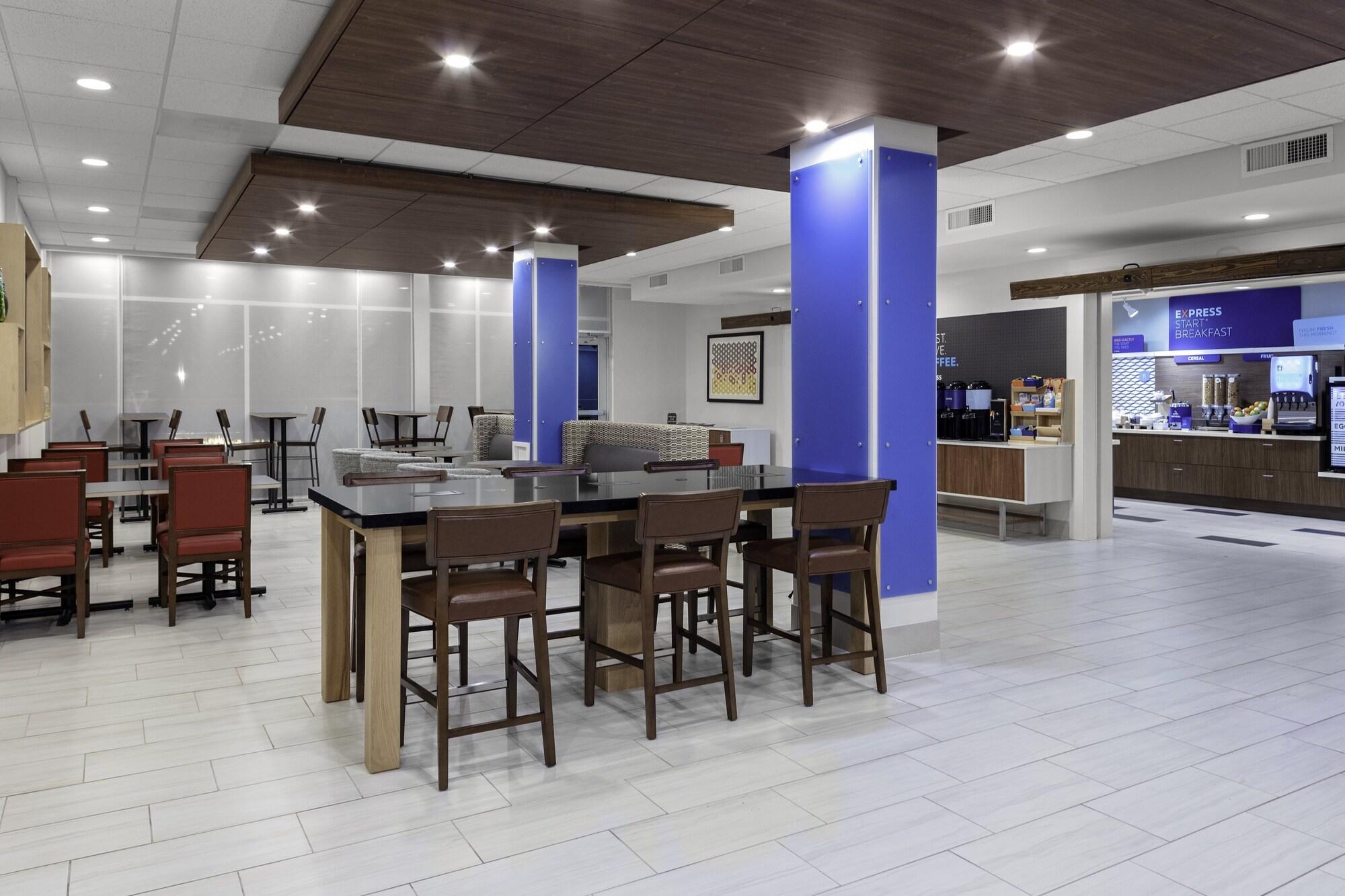 Holiday Inn Express & Suites Wilmington West Medical Park by IHG - photo 27