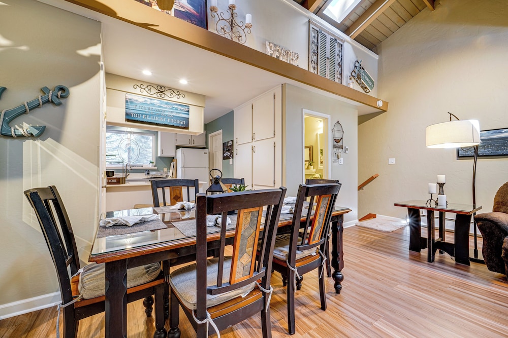 1 Mi To Diamond Peak Ski Resort Condo with Pool - photo 6
