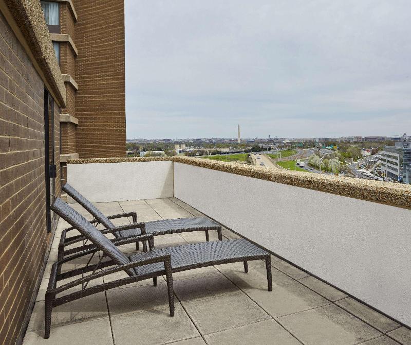 DoubleTree by Hilton Washington DC Crystal City - photo 109