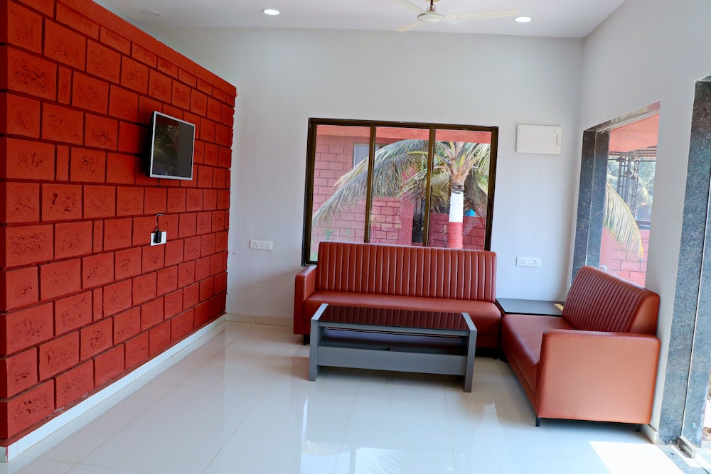 Beach Village Resort — Murud — photo 5