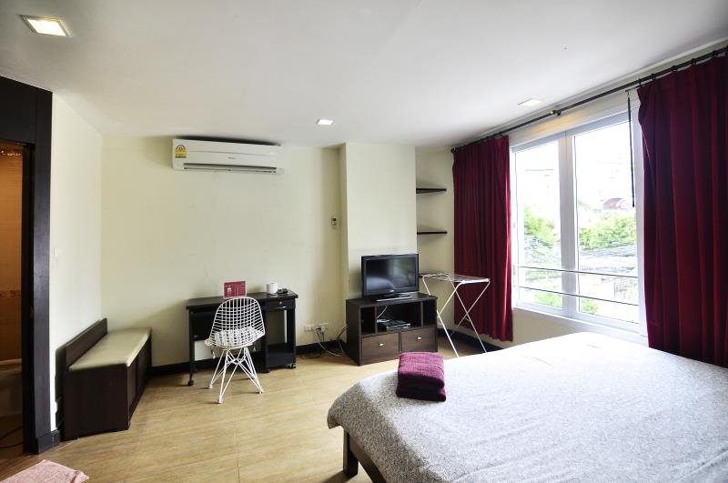 Hash Silom Apartment @ Silom Soi 3