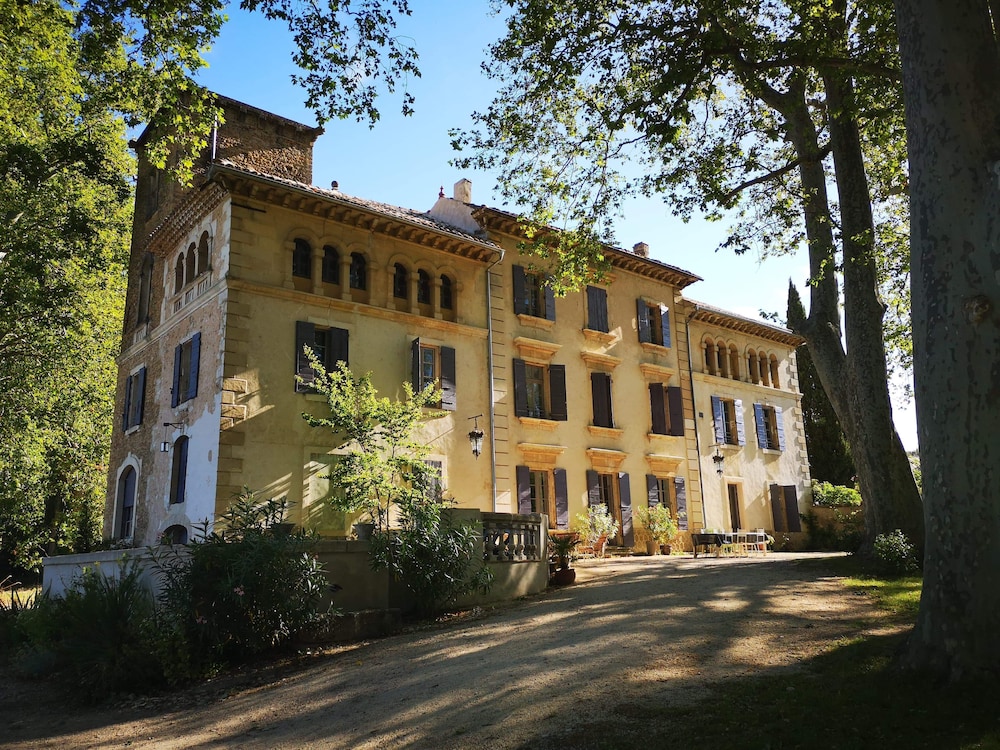 Fontclaire en Provence — hotel in Uchaux