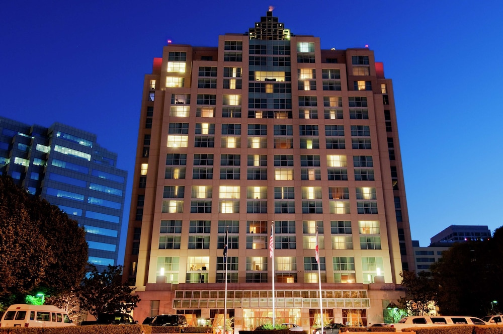 Hilton Los Angeles North Glendale & Executive Meeting Center - photo 42