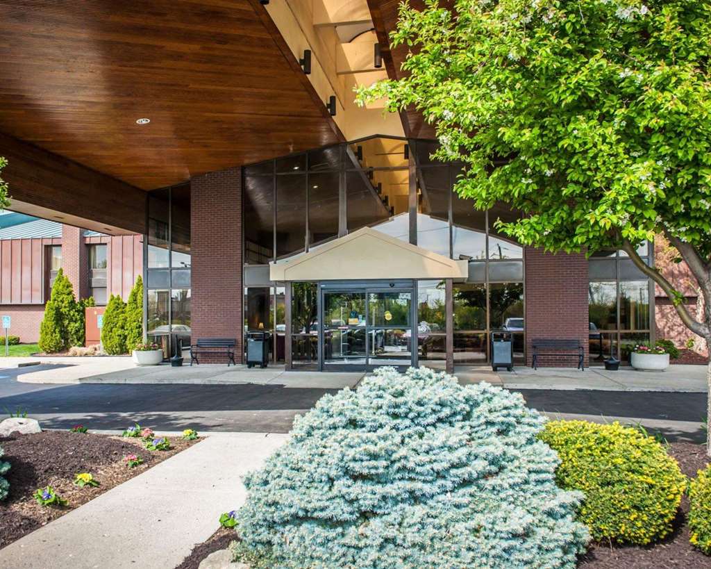 Quality Inn Indy Castleton - photo 3