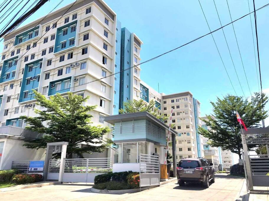 Two Bedroom New Condo Free Hi Speed Wifi — 4-Star Luxury Hotel in Iloilo, Philippines