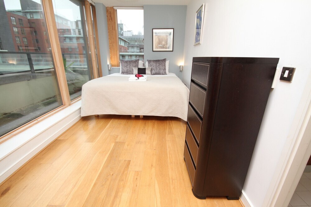 Asgard Road Luxury Apartment — 4-Star Luxury Hotel in Dublin, Republic of Ireland