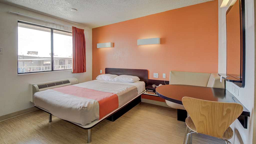 Motel 6 San Antonio TX Fort Sam Houston - photo 12